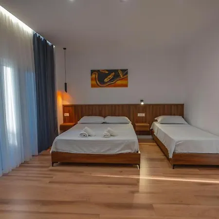 Lejlighedshotel & Arnil Velipojë