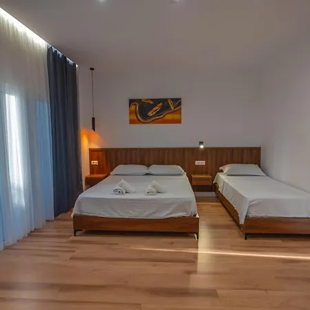& Arnil 4* Velipojë