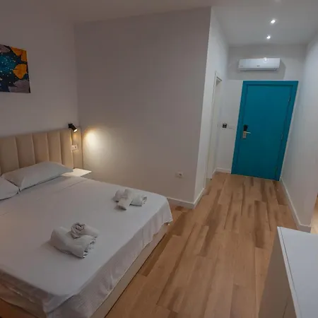 Lejlighedshotel & Arnil 4*